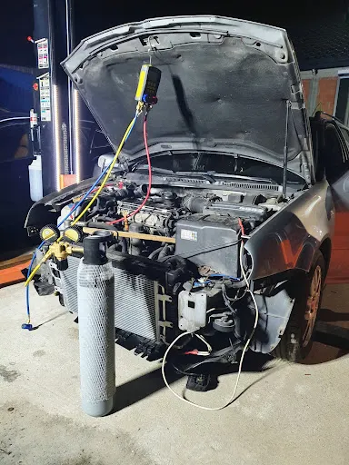 Mobilny serwis klimatyzacji AUTO - TECH